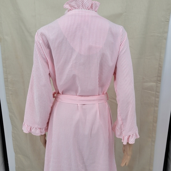 Pink Ruffled Women's Robe Vintage - Picture 8 of 12